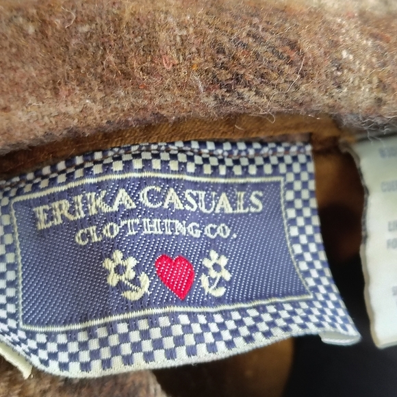 Women's Medium Vintage Wool Blend Cropped Button Brown Plaid Jacket - Picture 6 of 6